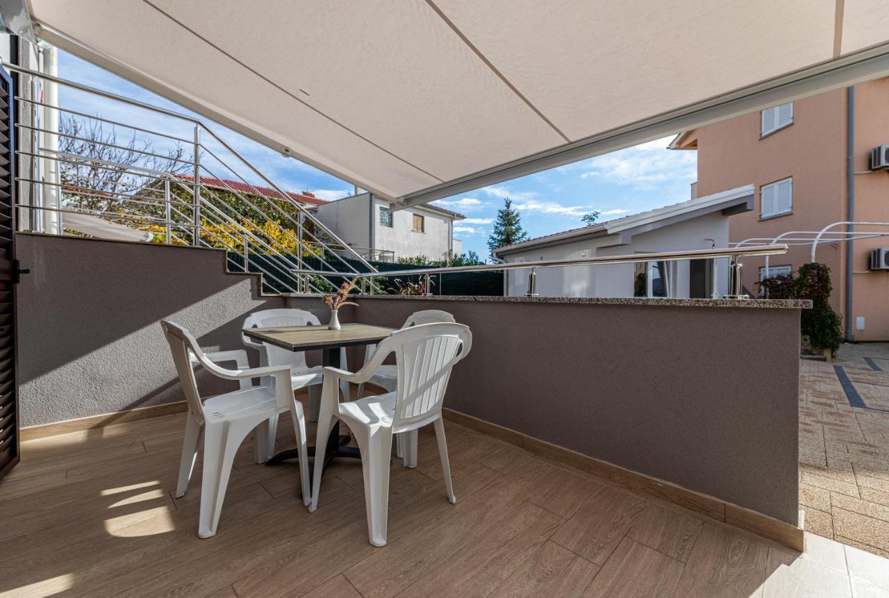 Apartments Crnekovic III Baška Exterior foto
